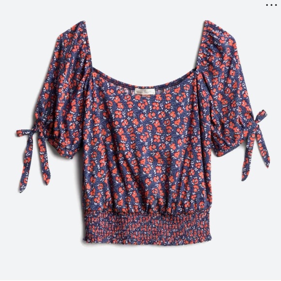 Nine Britton Tie Sleeve off the shoulder top - Picture 1 of 2